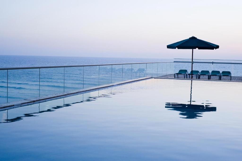Share Suites Hotel Bat-Yam Bat Yam Extérieur photo